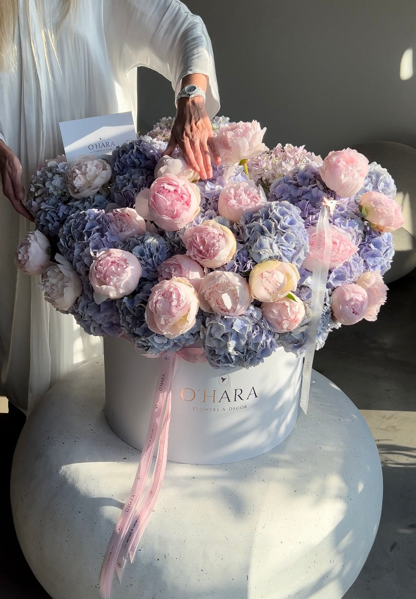 Peony&Purple hydrangea infinity